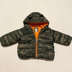Baby Gap Camouflage Puffer Camo Jacket with Hood Size 12-18 Months